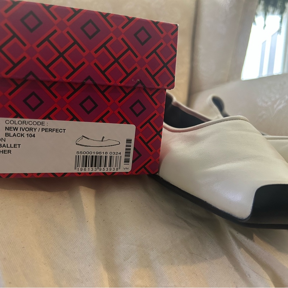 Tory Burch Ivory and Black Leather Flats